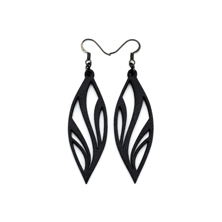 Petal 02 [S] // Leather Earrings - Black - LIGHT RAZOR DESIGN STUDIO