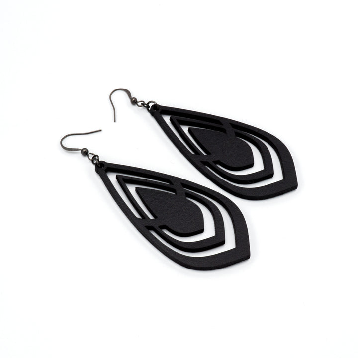 Gem Point 06 [L] // Leather Earrings - Black - LIGHT RAZOR DESIGN STUDIO
