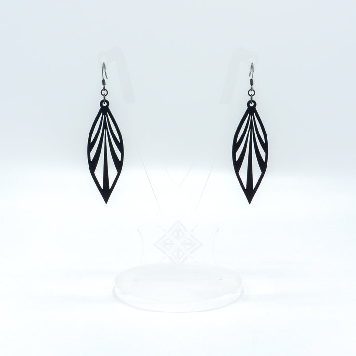Petal 03 [S] // Leather Earrings - Black - LIGHT RAZOR DESIGN STUDIO