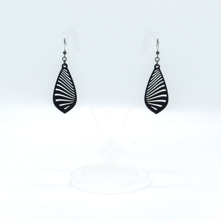 Gem Point 09 [S] // Leather Earrings - Black - LIGHT RAZOR DESIGN STUDIO