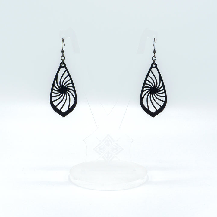 Gem Point 03 [M] // Leather Earrings - Black - LIGHT RAZOR DESIGN STUDIO