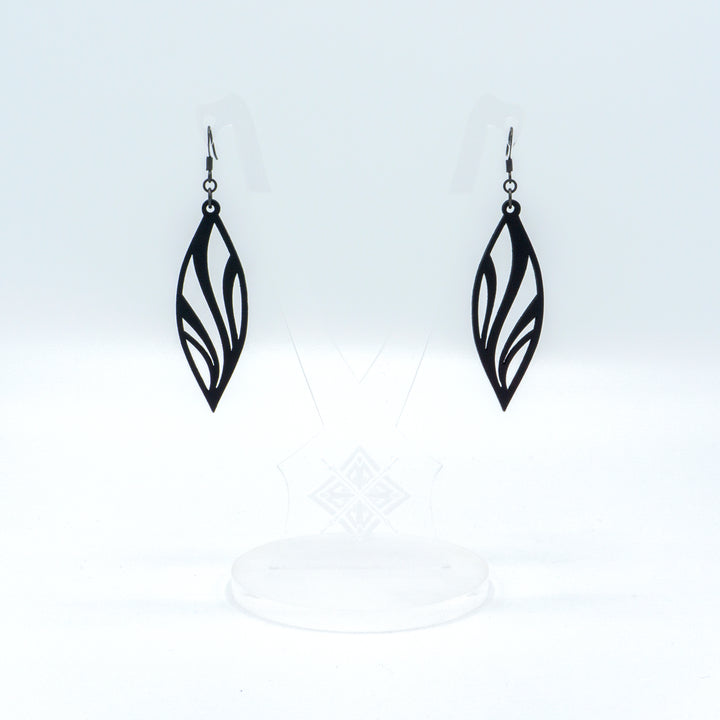 Petal 02 [S] // Leather Earrings - Black - LIGHT RAZOR DESIGN STUDIO