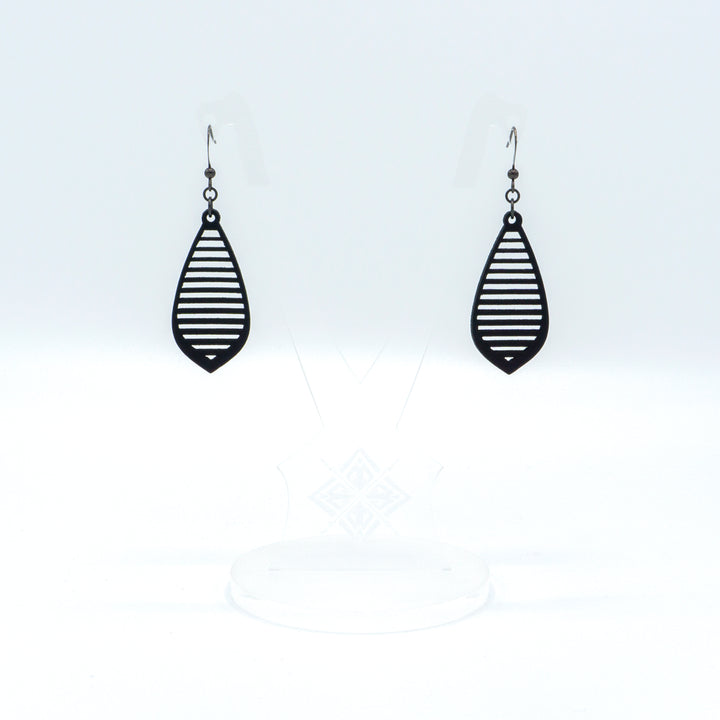 Gem Point 10 [S] // Leather Earrings - Black - LIGHT RAZOR DESIGN STUDIO