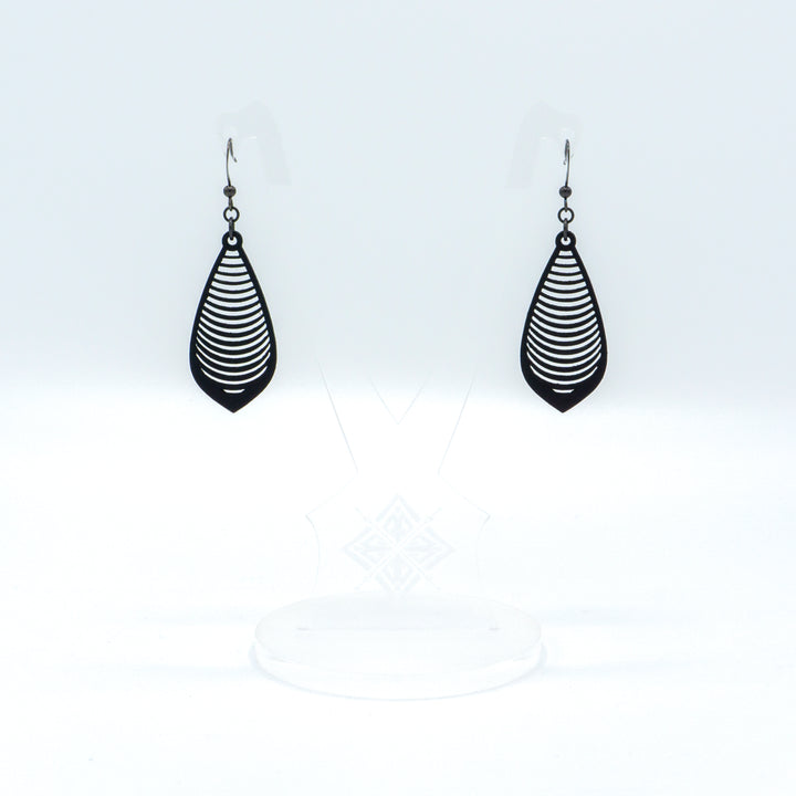 Gem Point 13 [S] // Leather Earrings - Black - LIGHT RAZOR DESIGN STUDIO