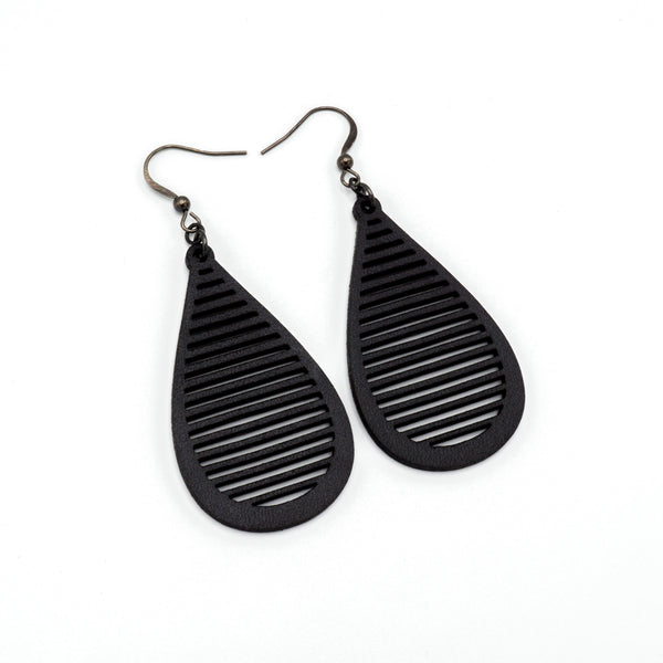 Drop 04 [S] // Leather Earrings - Black - LIGHT RAZOR DESIGN STUDIO