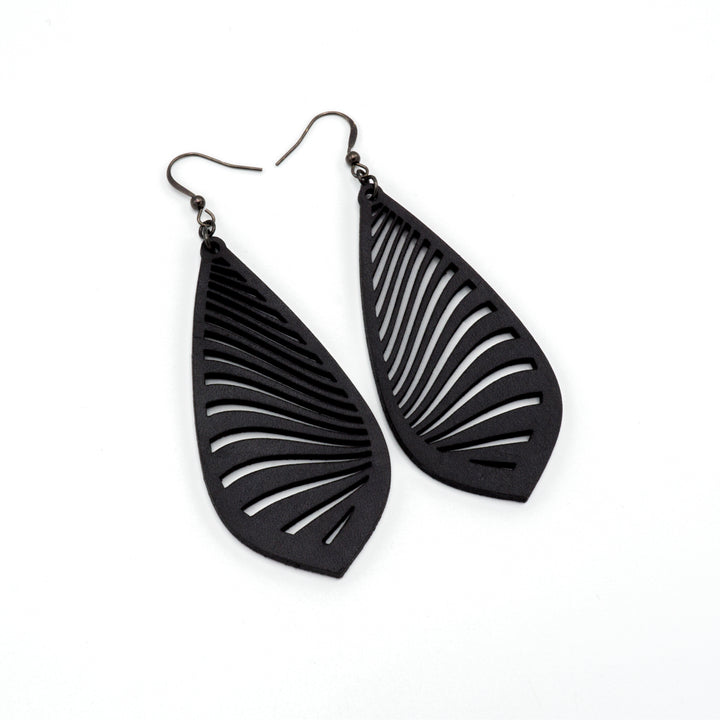 Gem Point 09 [L] // Leather Earrings - Black - LIGHT RAZOR DESIGN STUDIO