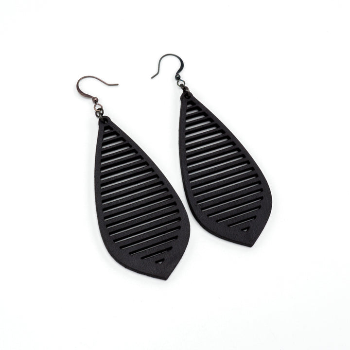 Gem Point 10 [L] // Leather Earrings - Black - LIGHT RAZOR DESIGN STUDIO