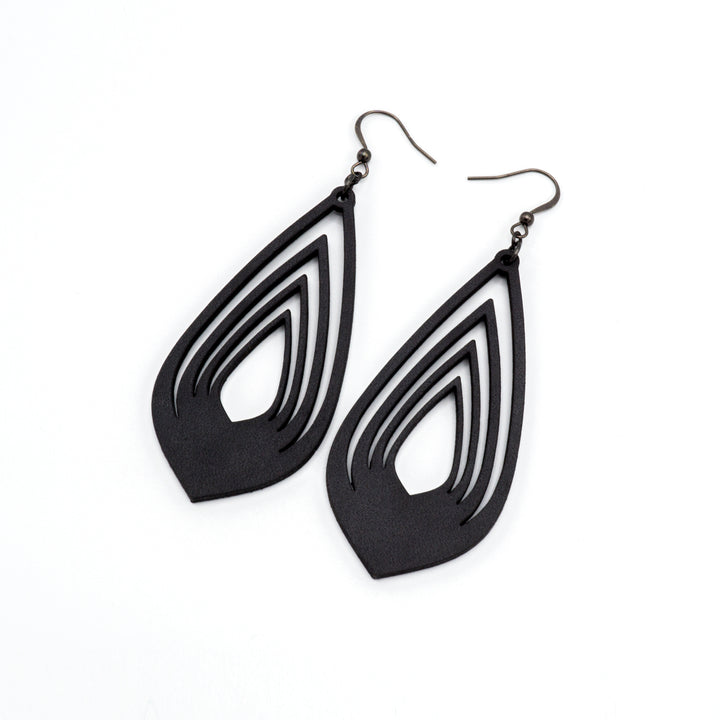 Gem Point 08 [L] // Leather Earrings - Black - LIGHT RAZOR DESIGN STUDIO