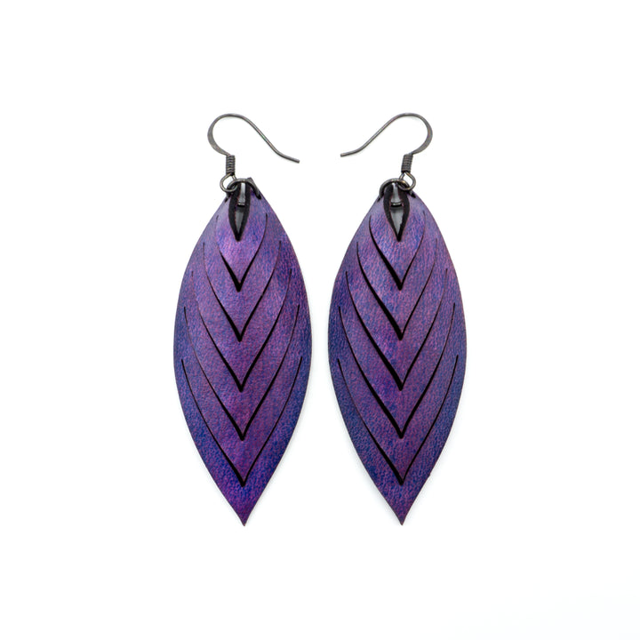 Terrabyte 14 [M] // Leather Earrings - Light Purple - LIGHT RAZOR DESIGN STUDIO