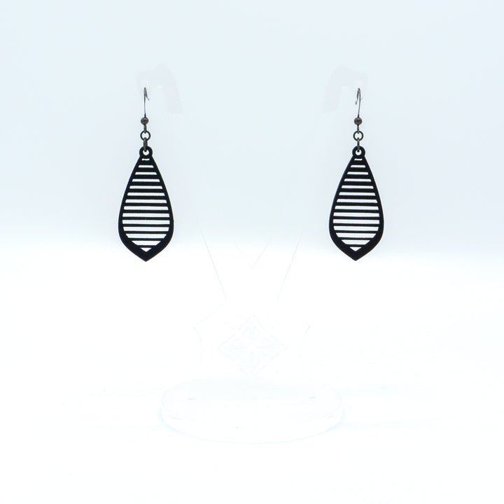 Gem Point 11 [S] // Leather Earrings - Black - LIGHT RAZOR DESIGN STUDIO