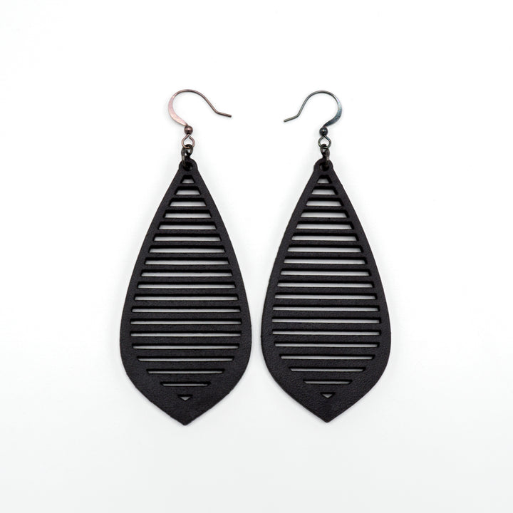 Gem Point 10 [L] // Leather Earrings - Black - LIGHT RAZOR DESIGN STUDIO