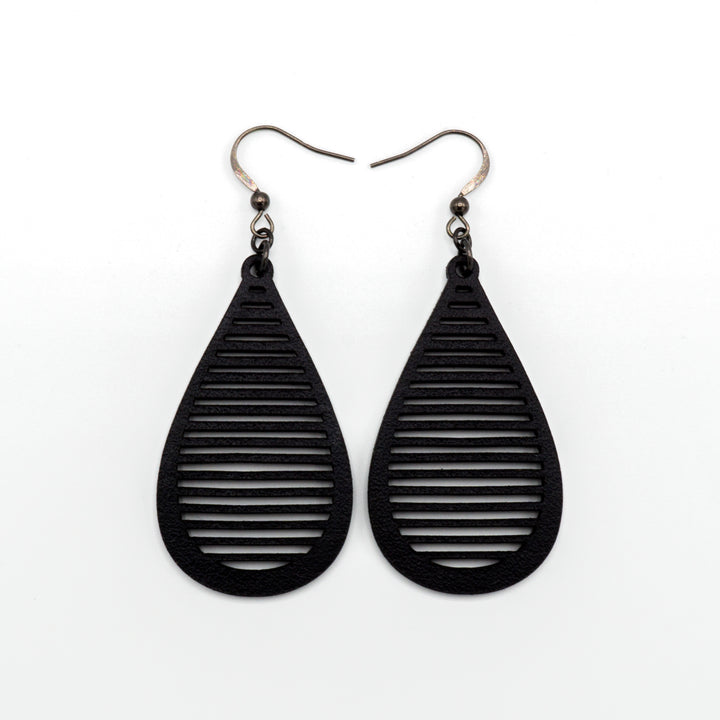 Drop 04 [S] // Leather Earrings - Black - LIGHT RAZOR DESIGN STUDIO