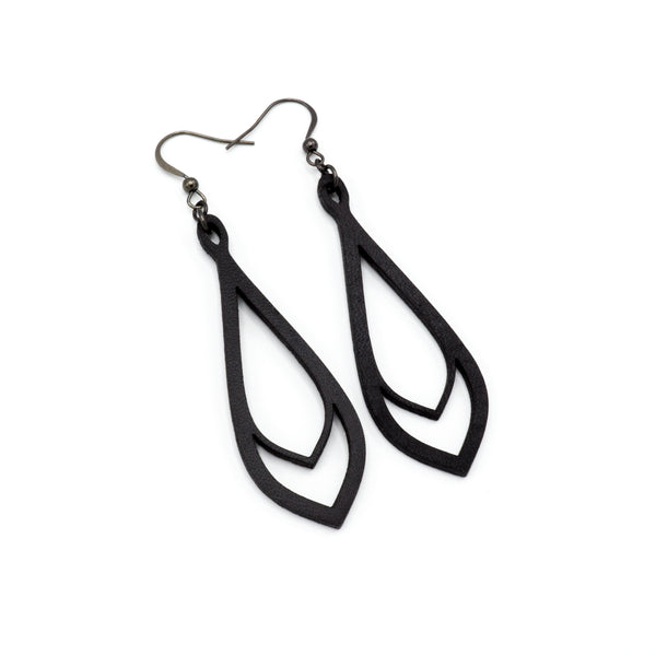 Saturā Variant 01 // Leather Earrings - Black - LIGHT RAZOR DESIGN STUDIO