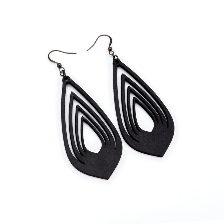 Gem Point 08 [L] // Leather Earrings - Black - LIGHT RAZOR DESIGN STUDIO