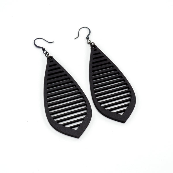 Gem Point 11 [L] // Leather Earrings - Black - LIGHT RAZOR DESIGN STUDIO