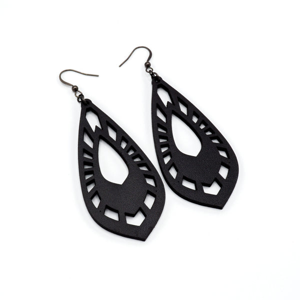 Gem Point 05 [L] // Leather Earrings - Black - LIGHT RAZOR DESIGN STUDIO