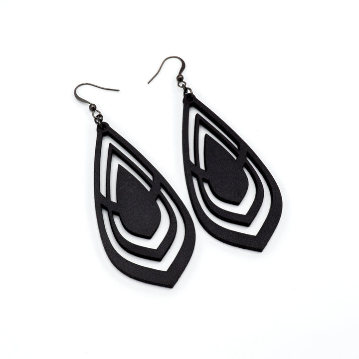 Gem Point 06 [L] // Leather Earrings - Black - LIGHT RAZOR DESIGN STUDIO