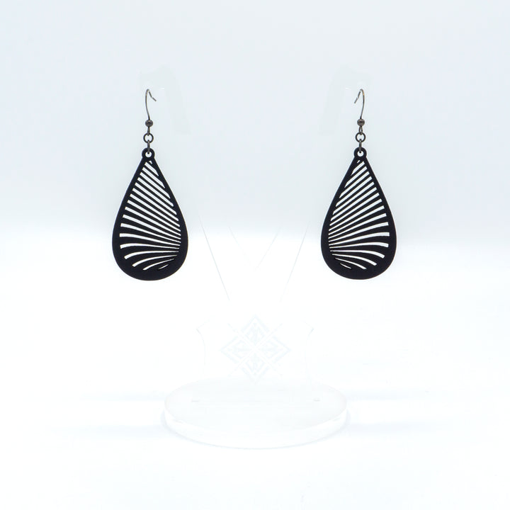 Drop 08 [S] // Leather Earrings - Black - LIGHT RAZOR DESIGN STUDIO