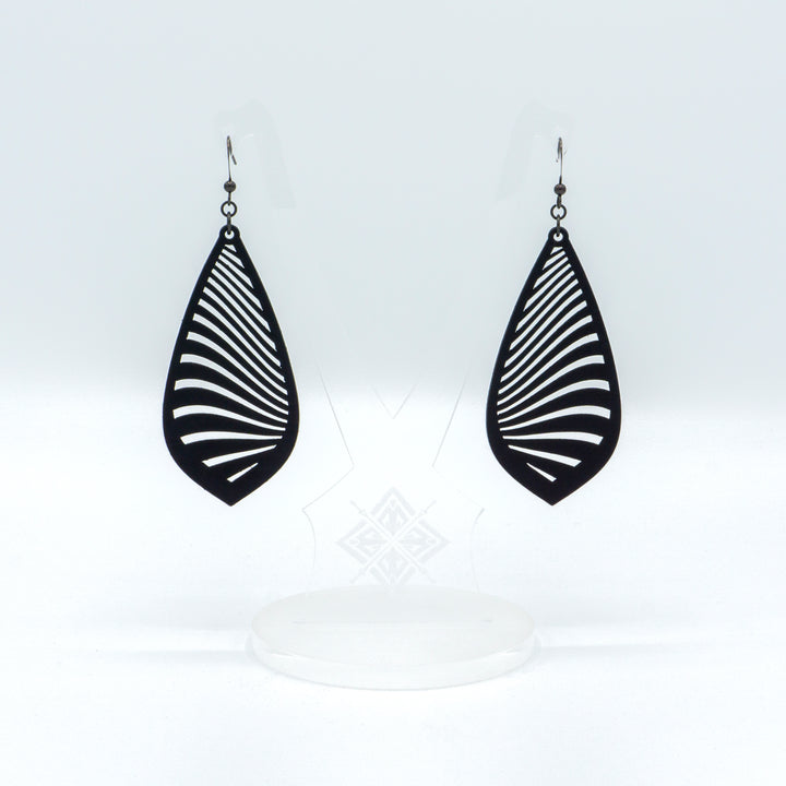 Gem Point 09 [L] // Leather Earrings - Black - LIGHT RAZOR DESIGN STUDIO