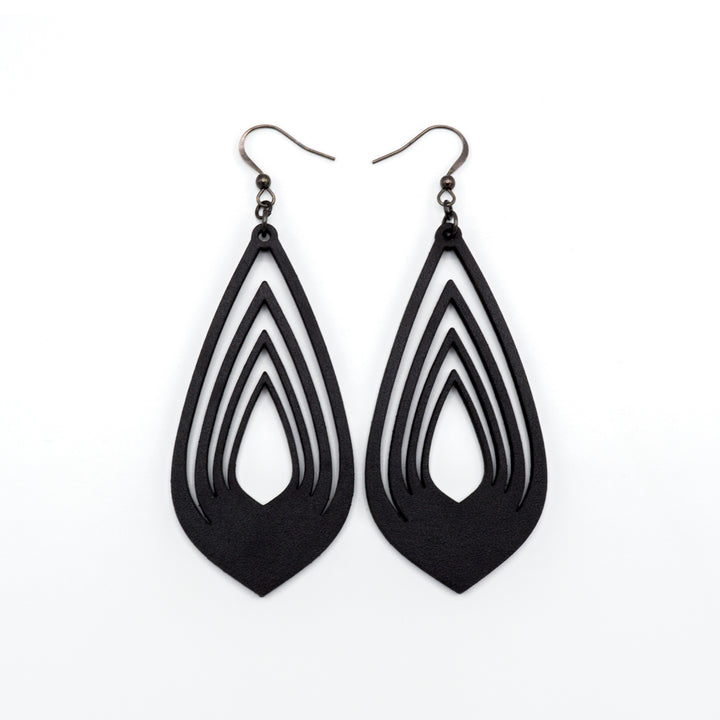 Gem Point 08 [L] // Leather Earrings - Black - LIGHT RAZOR DESIGN STUDIO