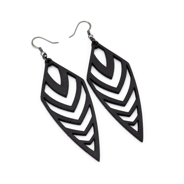 Arrowhead 03 [L] // Leather Earrings - Black - LIGHT RAZOR DESIGN STUDIO