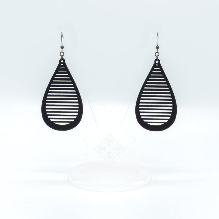 Drop 04 [L] // Leather Earrings - Black - LIGHT RAZOR DESIGN STUDIO