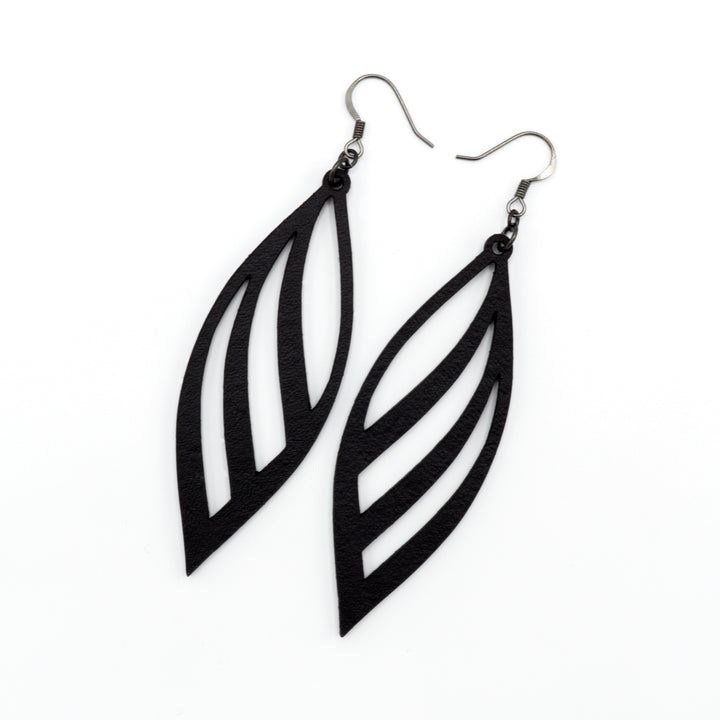Petal 01 [L] // Leather Earrings - Black - LIGHT RAZOR DESIGN STUDIO