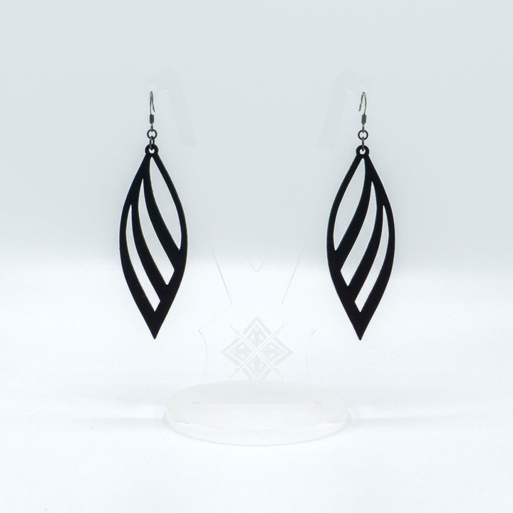 Petal 01 [L] // Leather Earrings - Black - LIGHT RAZOR DESIGN STUDIO