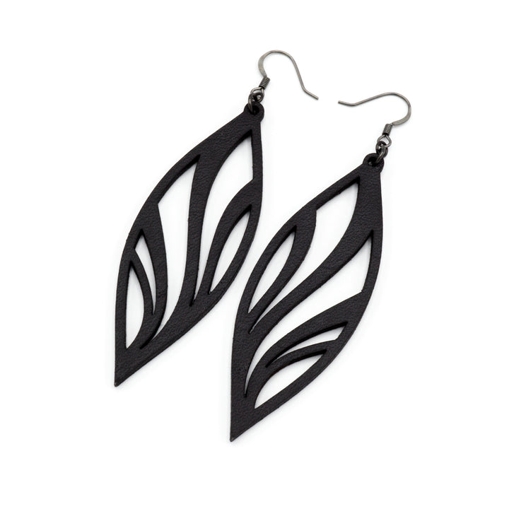Petal 02 [L] // Leather Earrings - Black - LIGHT RAZOR DESIGN STUDIO