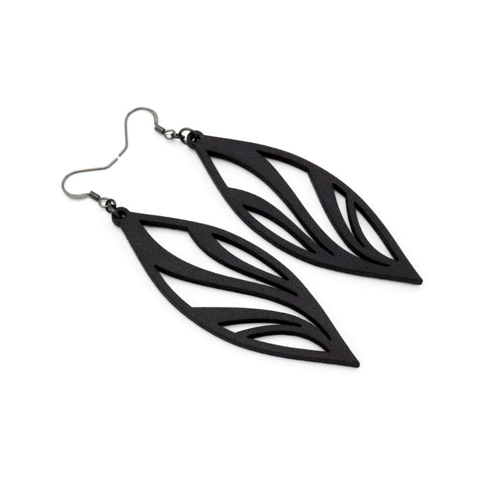 Petal 02 [L] // Leather Earrings - Black - LIGHT RAZOR DESIGN STUDIO