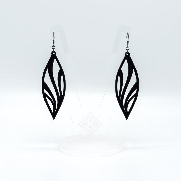 Petal 02 [L] // Leather Earrings - Black - LIGHT RAZOR DESIGN STUDIO