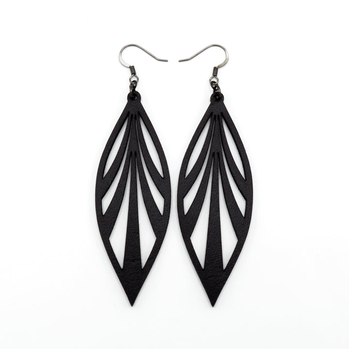Petal 03 [L] // Leather Earrings - Black - LIGHT RAZOR DESIGN STUDIO