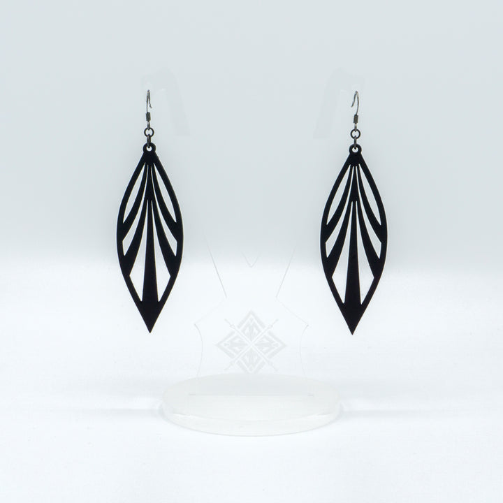 Petal 03 [L] // Leather Earrings - Black - LIGHT RAZOR DESIGN STUDIO